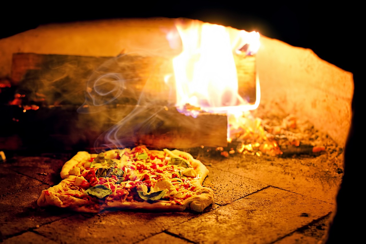 pizza, pizza oven, wood burning oven, pizza in oven, dinner, cooking, authentic pizza oven, pizza, pizza oven, pizza oven, pizza oven, pizza oven, pizza oven