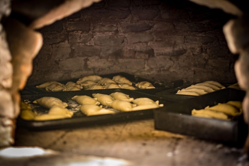 empanadas, oven, brick oven, baking, cooking, tucumán, argentina, food, clay oven, homemade, homemade food, empanadas, empanadas, empanadas, empanadas, empanadas, oven, clay oven